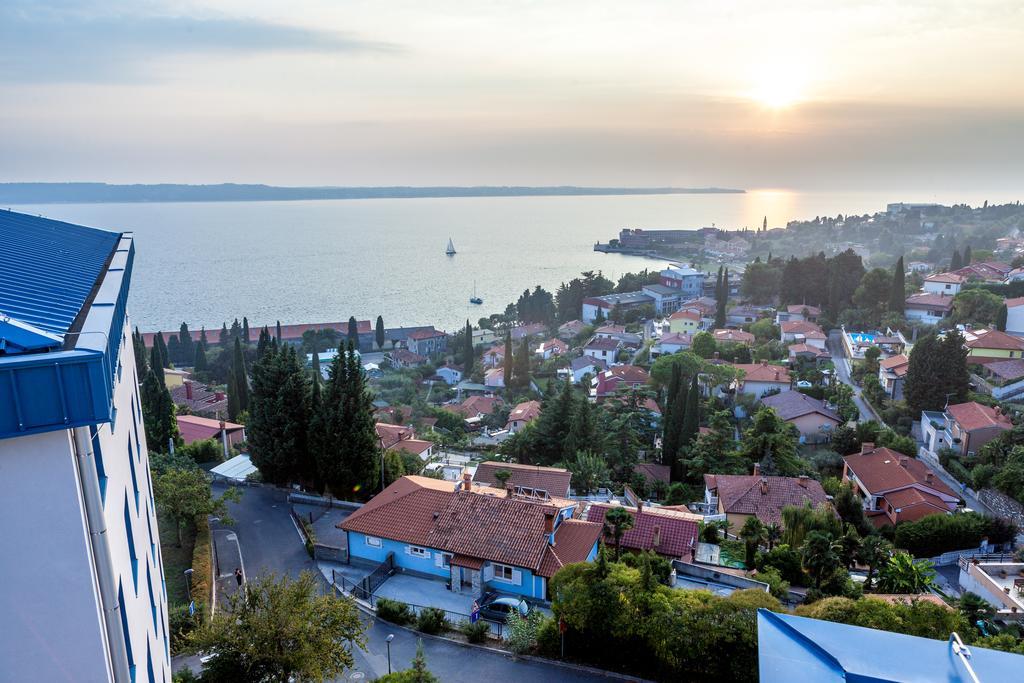 Dijaski Dom Portoroz, Hostel Exterior photo