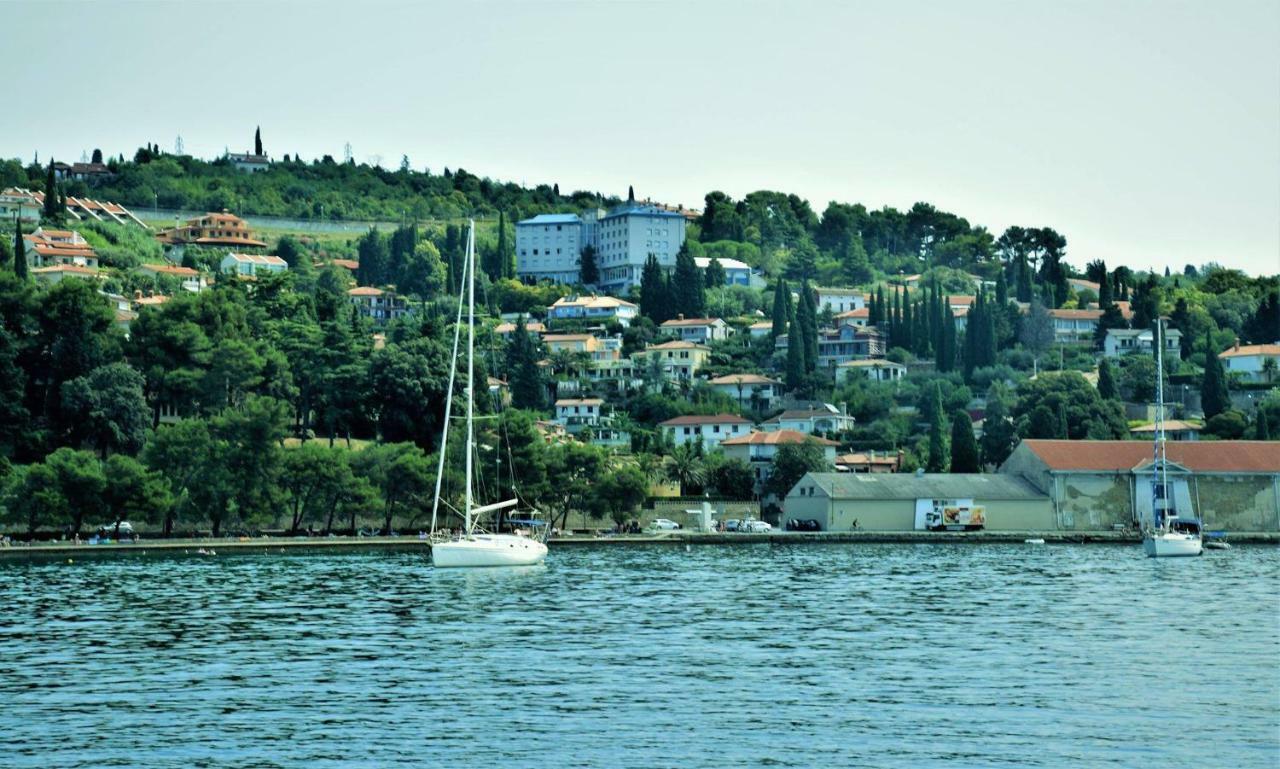 Dijaski Dom Portoroz, Hostel Exterior photo